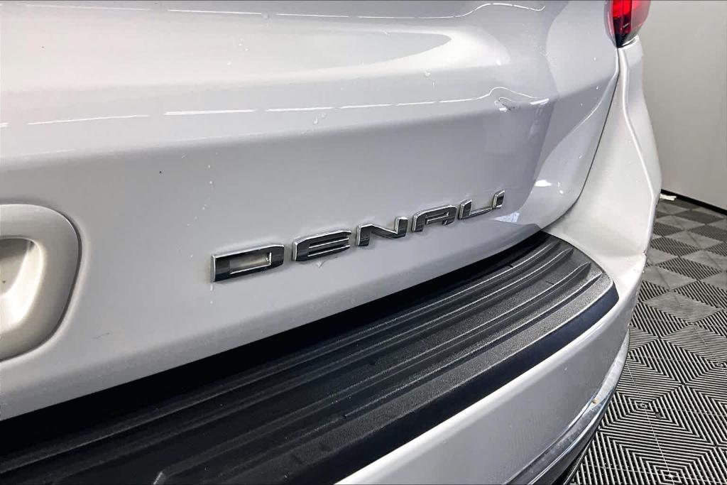 used 2021 GMC Yukon car, priced at $44,695