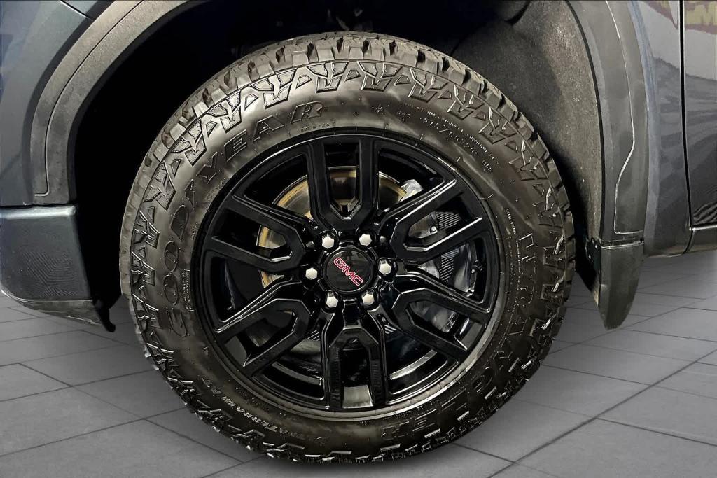 used 2021 GMC Sierra 1500 car, priced at $26,895