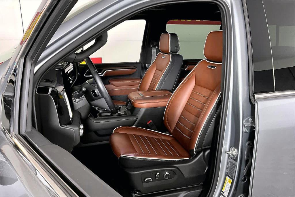 used 2025 GMC Sierra 2500 car, priced at $80,995