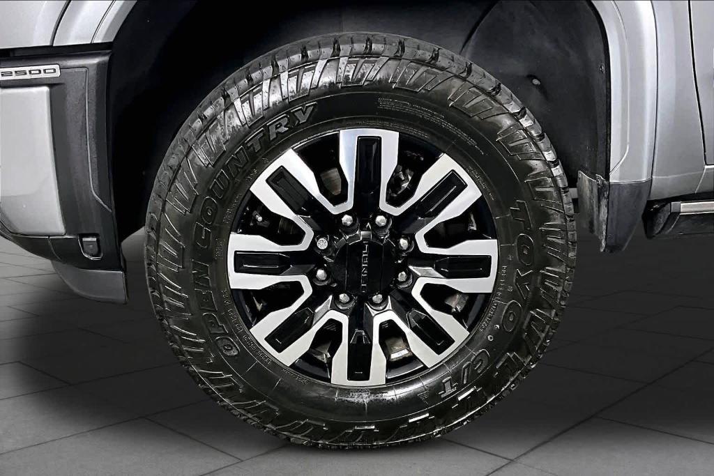 used 2025 GMC Sierra 2500 car, priced at $81,895