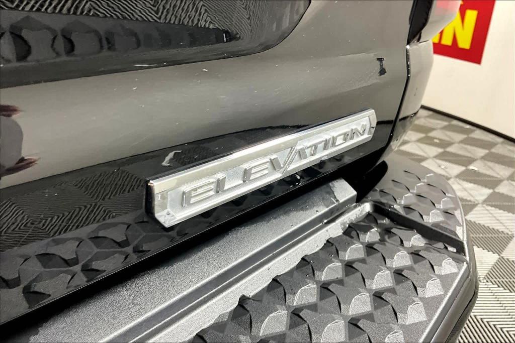 used 2024 GMC Canyon car, priced at $29,927