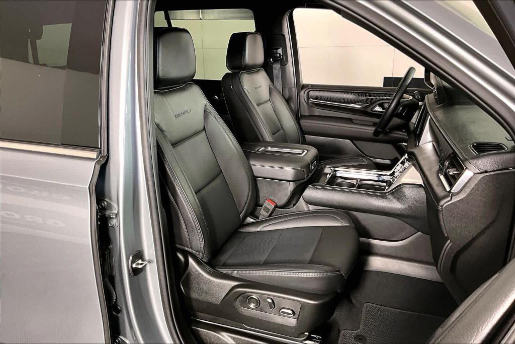 used 2024 GMC Yukon car, priced at $66,995