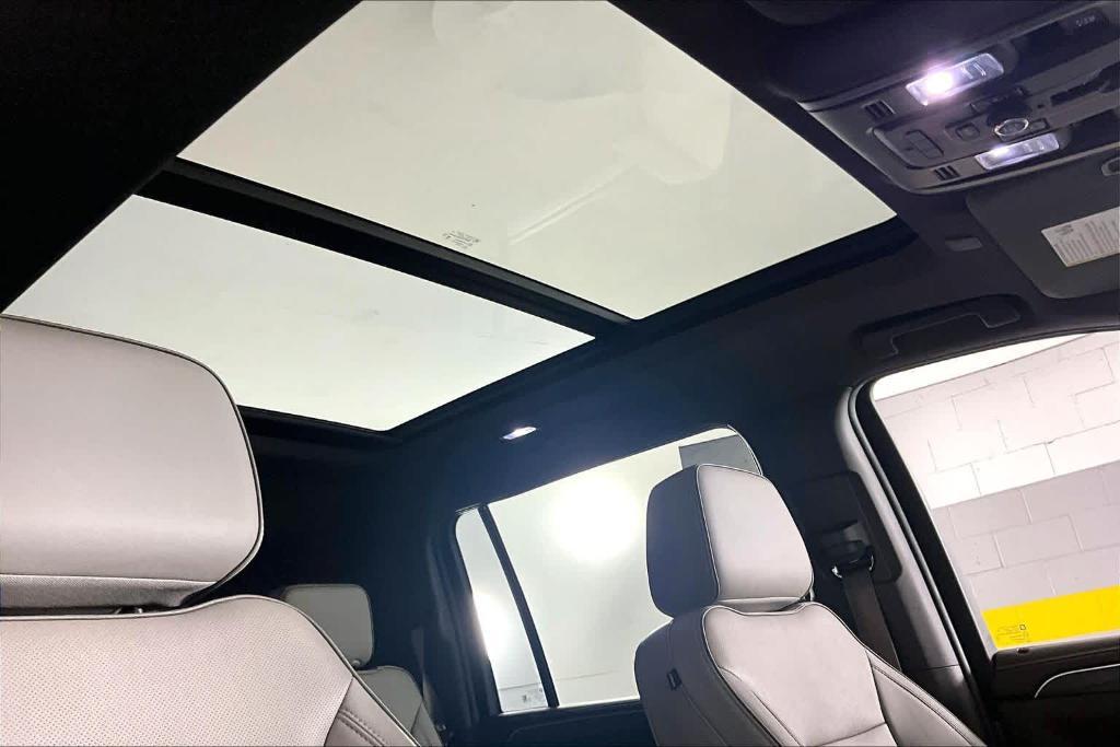 used 2023 GMC Yukon XL car, priced at $48,995