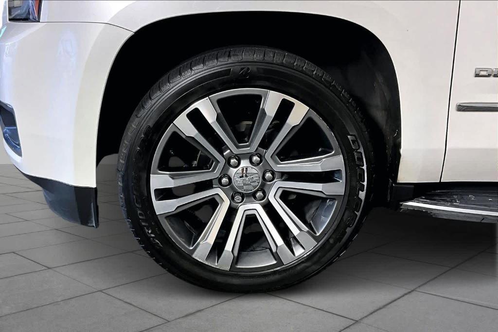 used 2019 GMC Yukon car, priced at $29,935