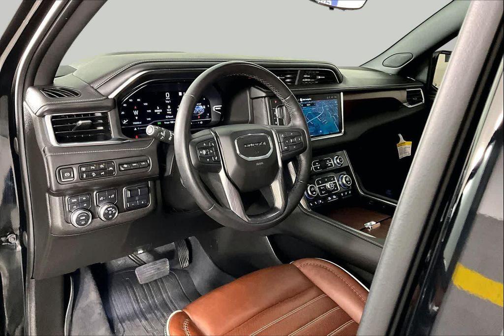 used 2023 GMC Yukon XL car, priced at $63,220