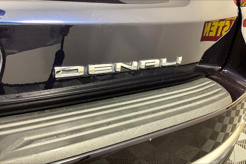 used 2022 GMC Yukon XL car, priced at $52,495