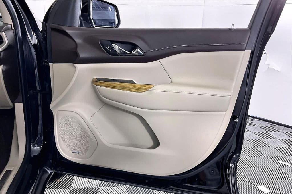 used 2019 GMC Acadia car, priced at $18,745