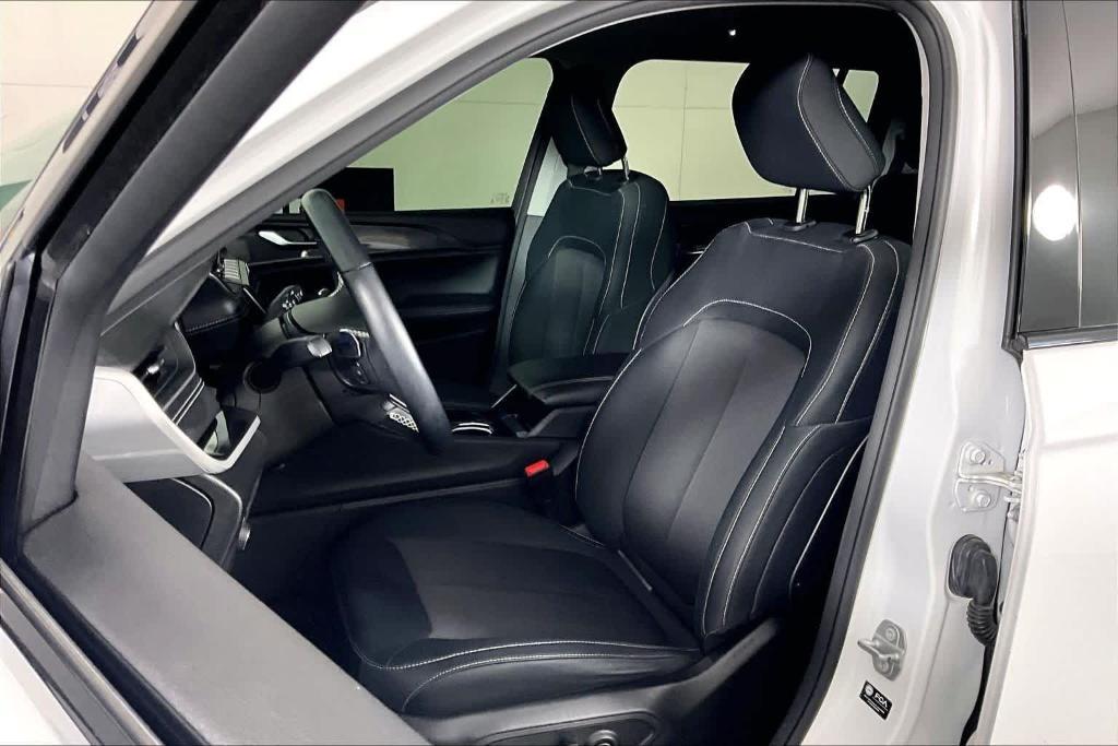 used 2021 Jeep Grand Cherokee L car, priced at $26,995