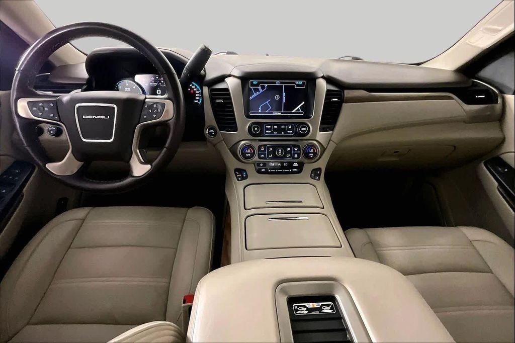 used 2020 GMC Yukon car, priced at $30,207