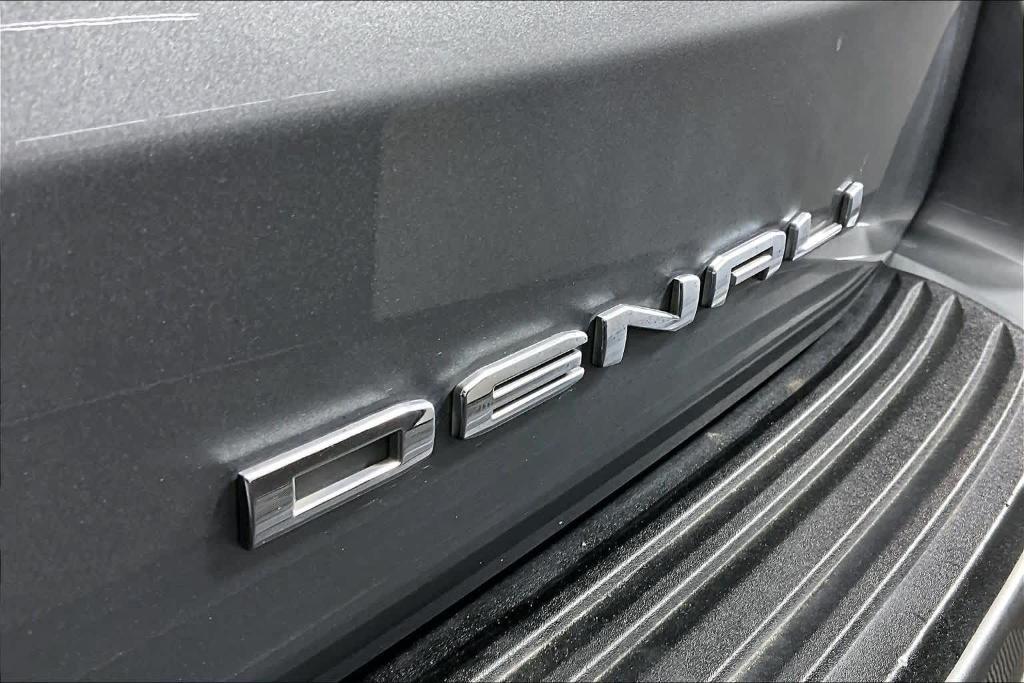 used 2023 GMC Yukon XL car, priced at $55,995