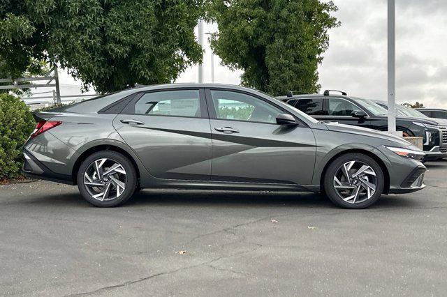 new 2025 Hyundai Elantra car, priced at $25,165