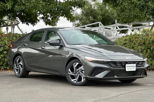 new 2025 Hyundai Elantra car, priced at $25,165