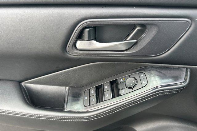 used 2024 Nissan Rogue car, priced at $20,895