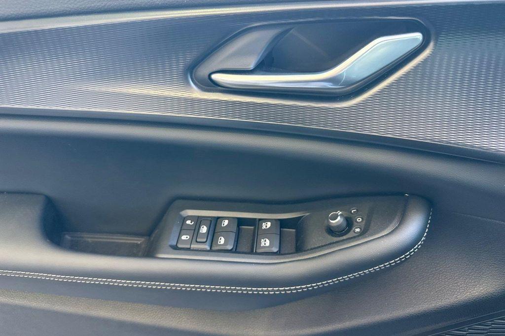 new 2026 Jeep Grand Cherokee car, priced at $38,032