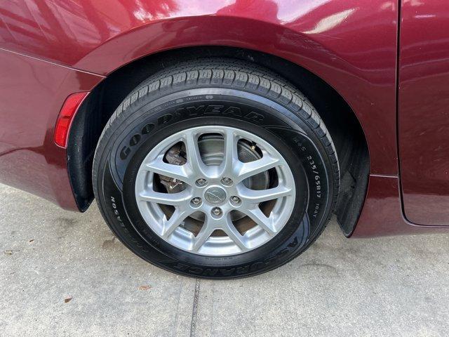 used 2017 Chrysler Pacifica car, priced at $10,884