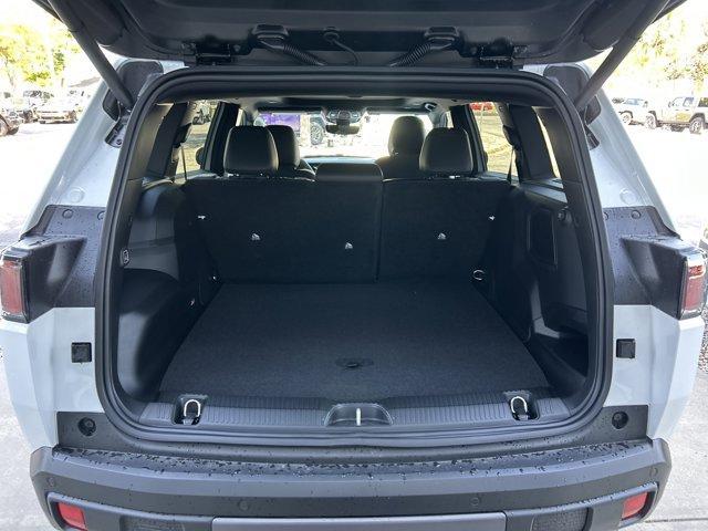 new 2026 Jeep Cherokee car, priced at $44,300