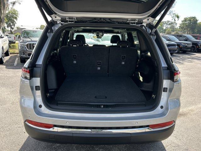 new 2026 Jeep Grand Cherokee car, priced at $36,744