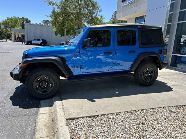 new 2025 Jeep Wrangler car, priced at $35,733