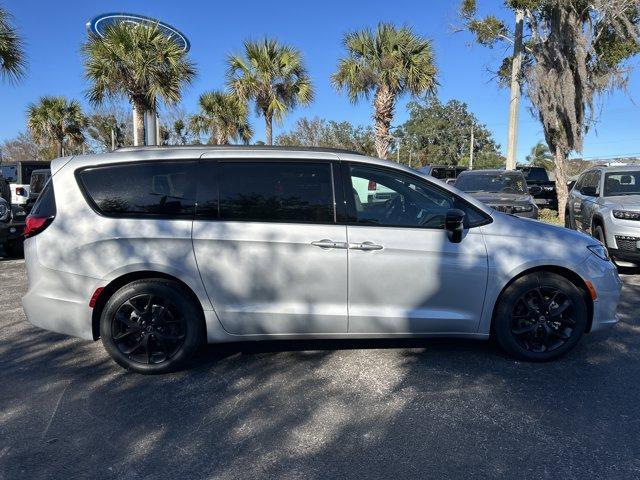 new 2026 Chrysler Pacifica car, priced at $46,396