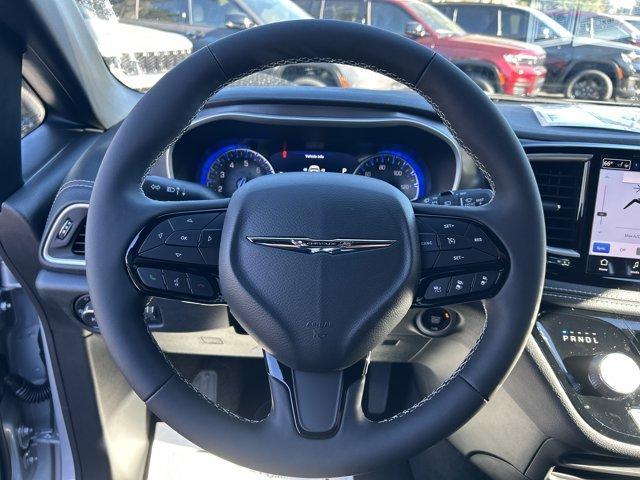 new 2026 Chrysler Pacifica car, priced at $46,396