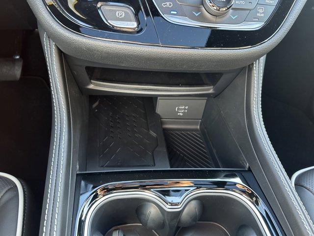 new 2026 Chrysler Pacifica car, priced at $51,059