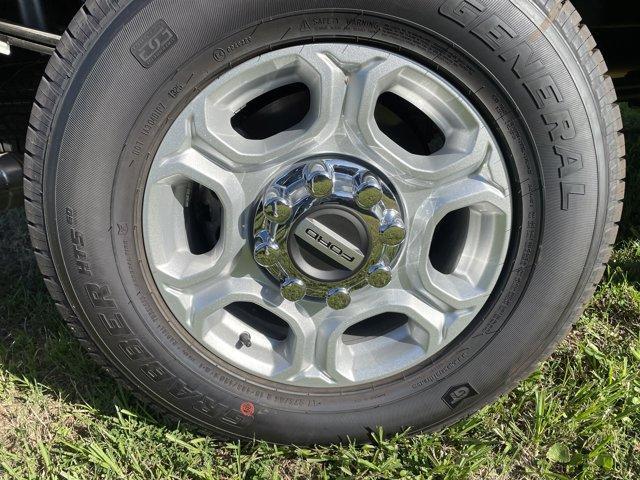 new 2025 Ford F-250 car, priced at $62,551