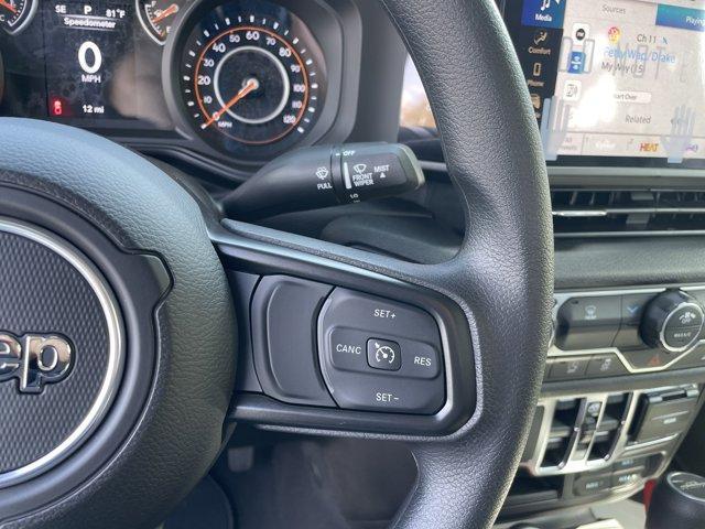 new 2026 Jeep Gladiator car, priced at $39,475