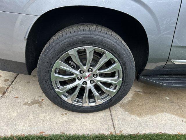 used 2022 GMC Yukon XL car, priced at $59,981