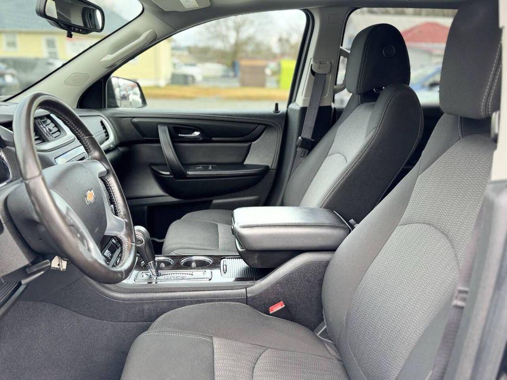 used 2015 Chevrolet Traverse car, priced at $10,995