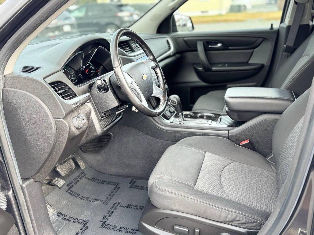 used 2015 Chevrolet Traverse car, priced at $10,995