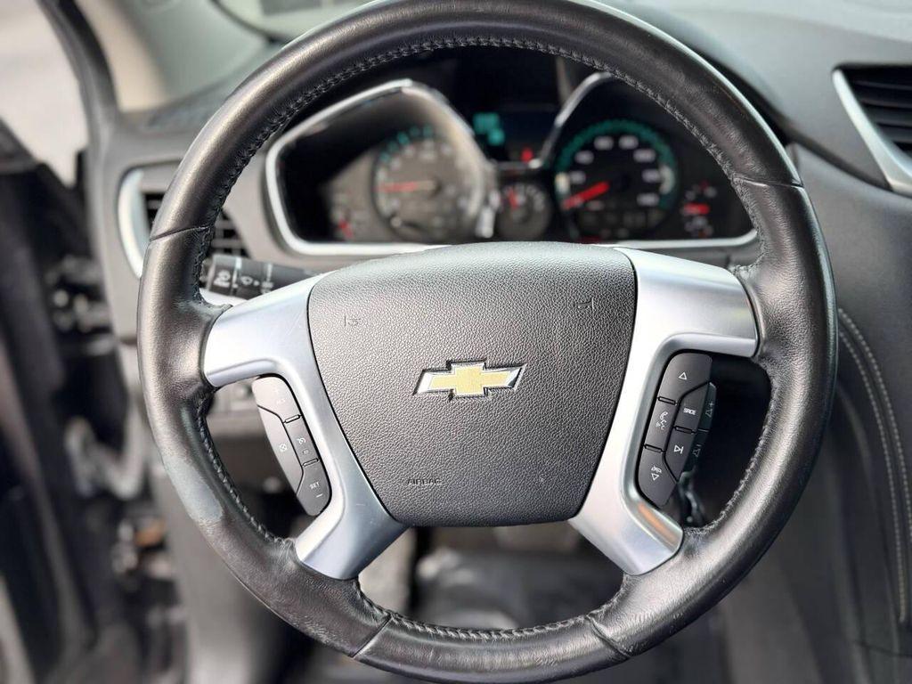 used 2015 Chevrolet Traverse car, priced at $10,995