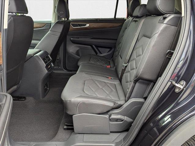 new 2025 Volkswagen Atlas car, priced at $39,043