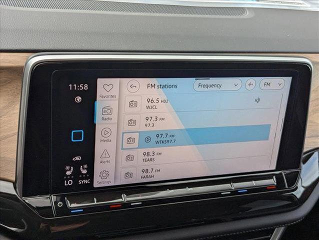 new 2025 Volkswagen Atlas car, priced at $39,043