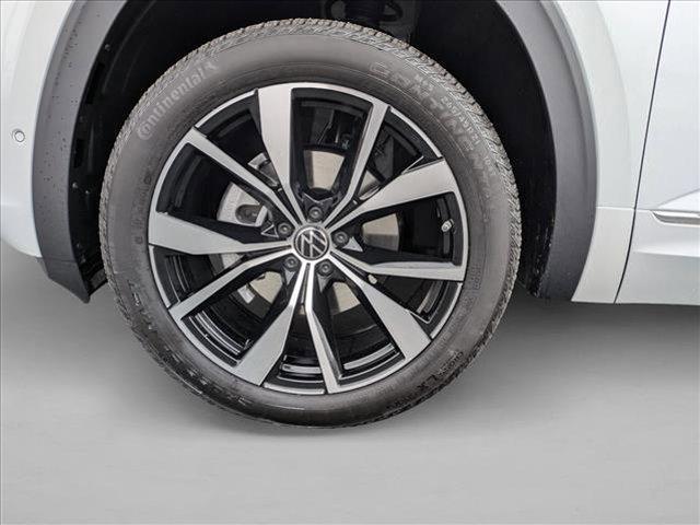 new 2026 Volkswagen Atlas car, priced at $54,336