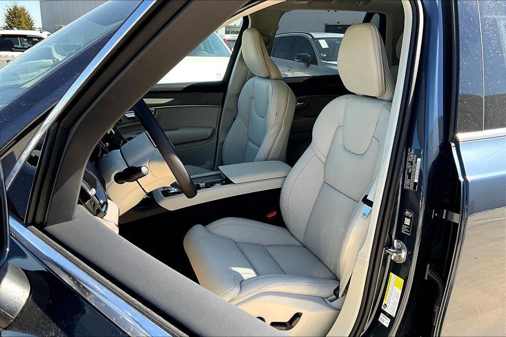 new 2026 Volvo XC90 car, priced at $75,155