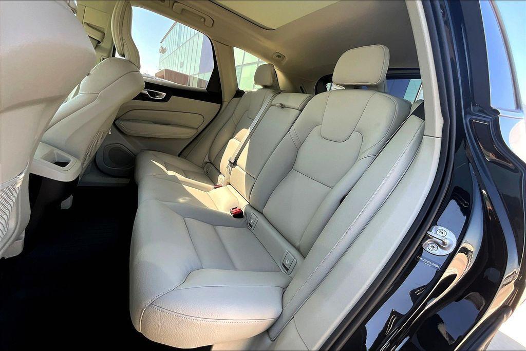 new 2025 Volvo XC60 car, priced at $45,885