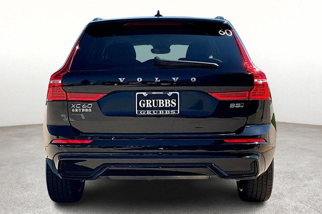 new 2025 Volvo XC60 car, priced at $45,885