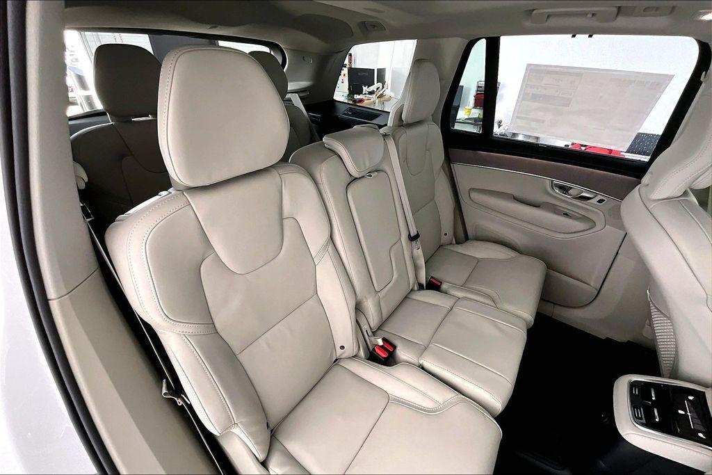 new 2026 Volvo XC90 Plug-In Hybrid car, priced at $85,625