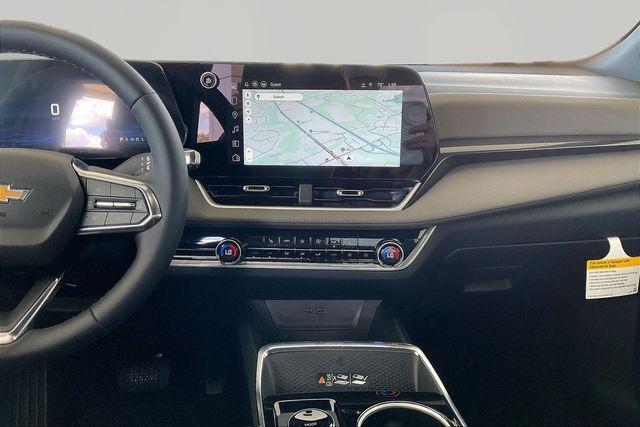 new 2026 Chevrolet Equinox car, priced at $31,845