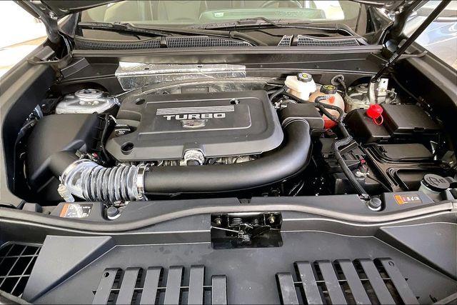 used 2024 Cadillac XT4 car, priced at $31,400