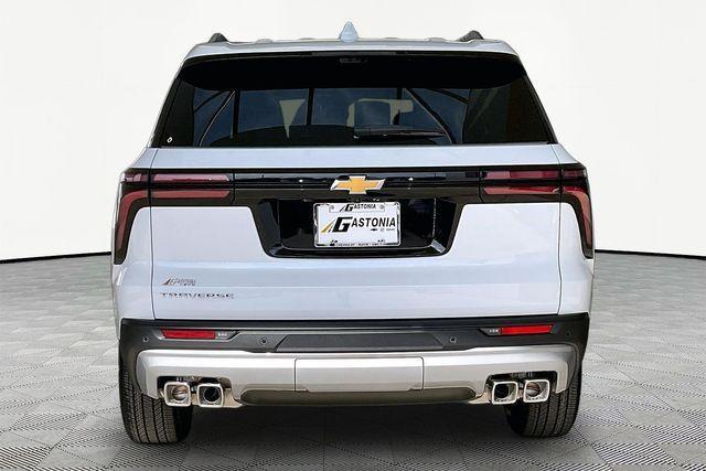 new 2026 Chevrolet Traverse car, priced at $45,114