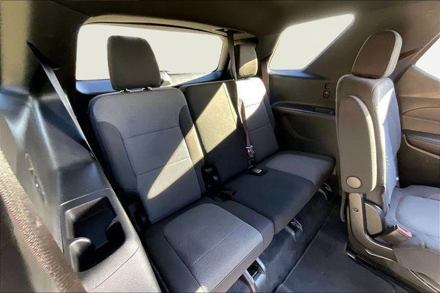 used 2023 Chevrolet Traverse car, priced at $30,577