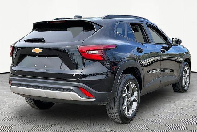 used 2025 Chevrolet Trax car, priced at $21,141