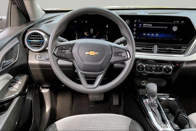 used 2025 Chevrolet Trax car, priced at $21,141