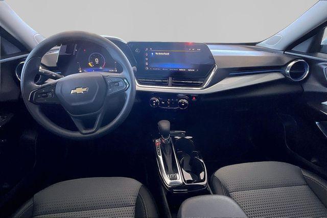 used 2025 Chevrolet Trax car, priced at $23,038