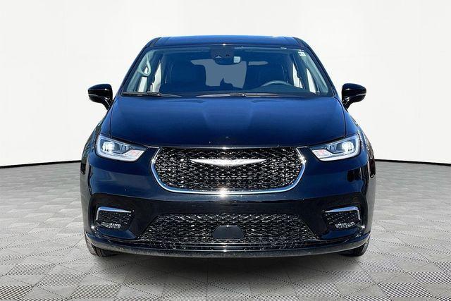 used 2024 Chrysler Pacifica car, priced at $30,214
