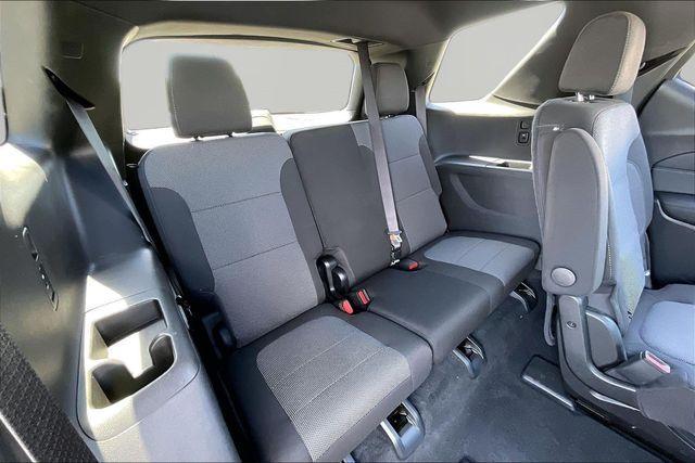 used 2023 Chevrolet Traverse car, priced at $31,318