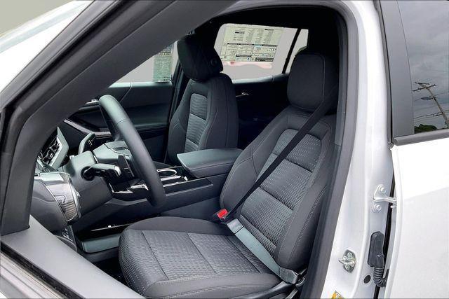 new 2026 Chevrolet Equinox car, priced at $30,094