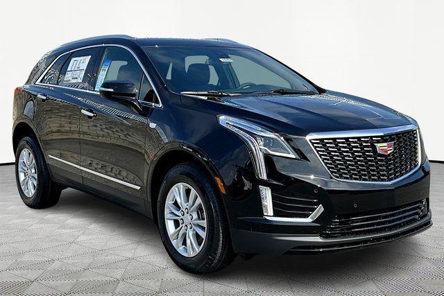 new 2025 Cadillac XT5 car, priced at $40,915