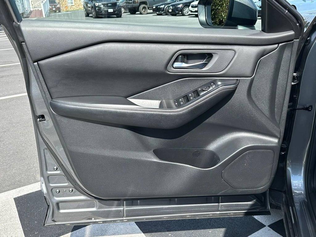 used 2024 Nissan Rogue car, priced at $22,350